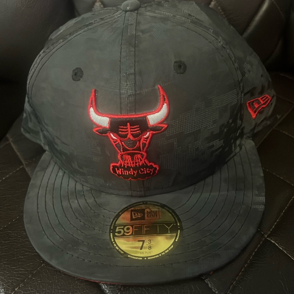 Chicago Bulls Offically Licensed NBA Snap Back Fitted Hat